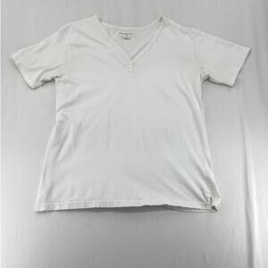 ABERCROMBIE & FITCH V-NECK SHORT SLEEVE WHITE SHIRT